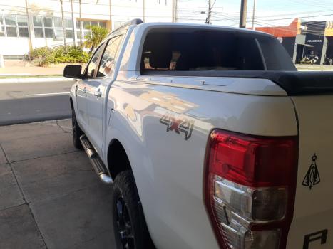 FORD Ranger 3.2 20V CABINE DUPLA 4X4 LIMITED TURBO DIESEL AUTOM�TICO, Foto 5