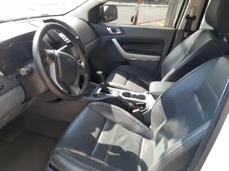 FORD Ranger 3.2 20V CABINE DUPLA 4X4 LIMITED TURBO DIESEL AUTOM�TICO, Foto 8
