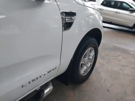 FORD Ranger 3.2 20V CABINE DUPLA 4X4 LIMITED TURBO DIESEL AUTOM�TICO, Foto 2
