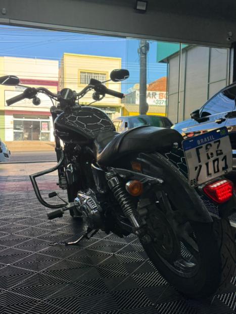 HARLEY DAVIDSON Sportster XL 1200 CUSTOM, Foto 4