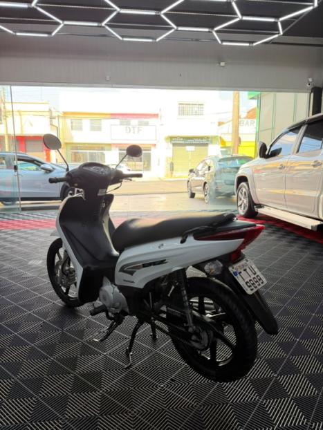 HONDA Biz 125 EX, Foto 3