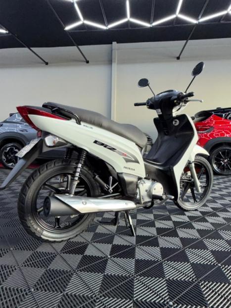 HONDA Biz 125 EX, Foto 5