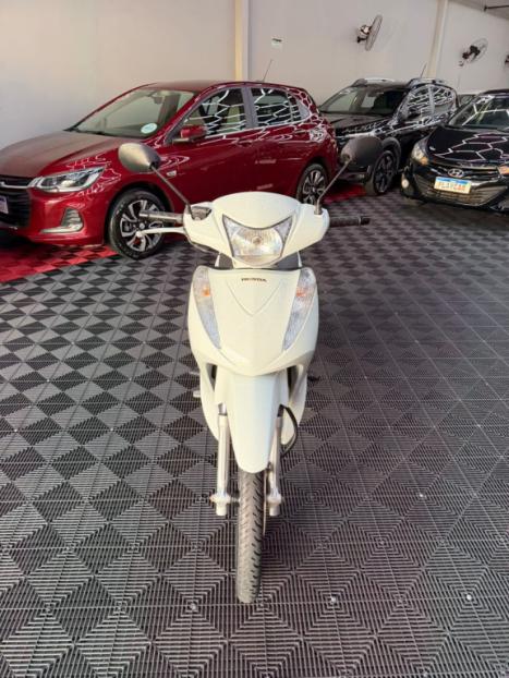 HONDA Biz 125 EX, Foto 6
