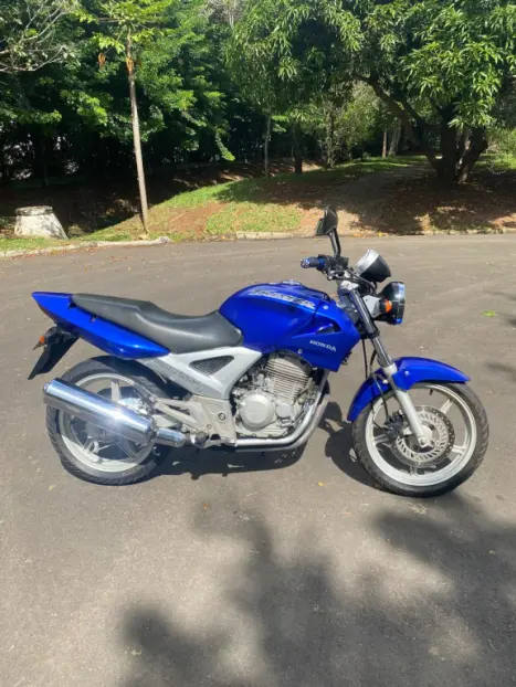 HONDA CB 250 F Twister , Foto 12