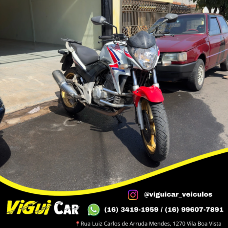 HONDA CB 300 R ESPECIAL EDITION, Foto 2