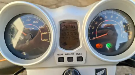 HONDA CBX Twister 250 , Foto 9