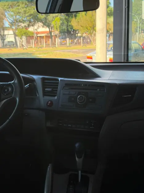 HONDA Civic 1.8 16V 4P FLEX LXS AUTOM�TICO, Foto 6