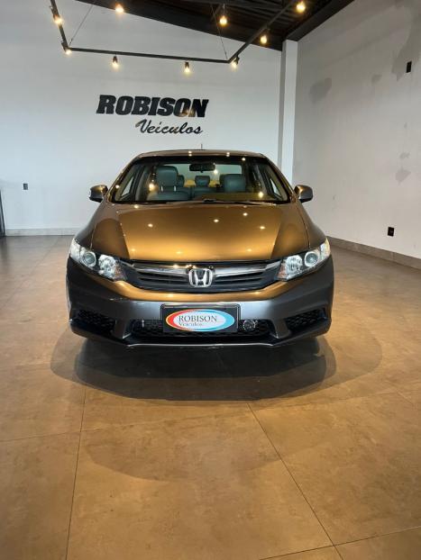 HONDA Civic 1.8 16V 4P FLEX LXS AUTOM�TICO, Foto 3
