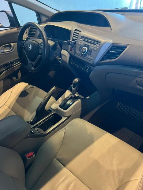 HONDA Civic 1.8 16V 4P FLEX LXS AUTOM�TICO, Foto 6