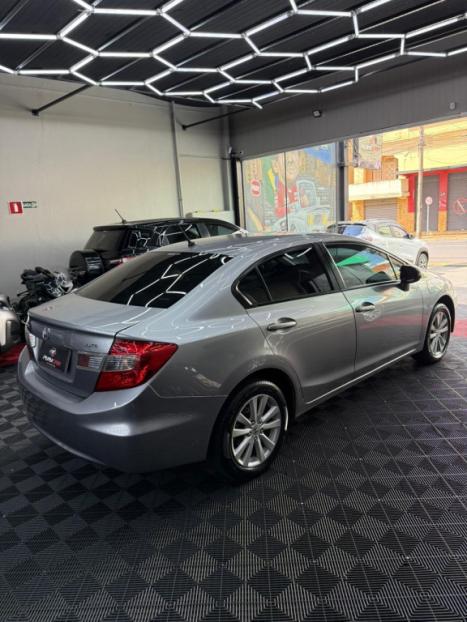 HONDA Civic 1.8 16V 4P FLEX LXS AUTOM�TICO, Foto 4