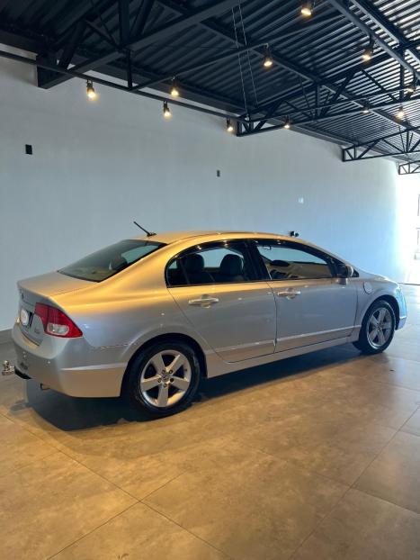 HONDA Civic 1.8 16V 4P FLEX LXS, Foto 2