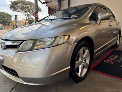 HONDA Civic 1.8 16V 4P FLEX LXS AUTOM�TICO, Foto 2