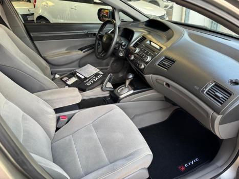 HONDA Civic 1.8 16V 4P FLEX LXS AUTOM�TICO, Foto 10