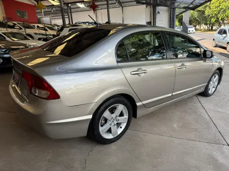 HONDA Civic 1.8 16V 4P FLEX LXS AUTOM�TICO, Foto 15