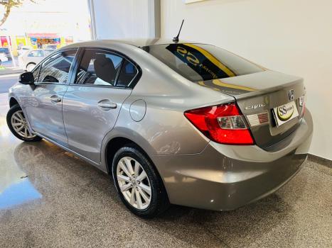 HONDA Civic 1.8 16V 4P FLEX LXS AUTOM�TICO, Foto 4