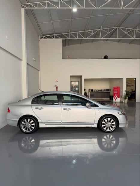 HONDA Civic 1.8 16V 4P FLEX LXL AUTOM�TICO, Foto 3