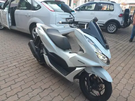 HONDA PCX 160 DLX ABS, Foto 3