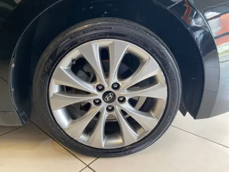 HYUNDAI Azera 3.0 V6 24V GDI AUTOM�TICO, Foto 5