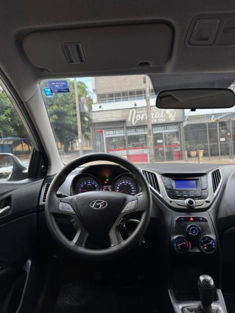 HYUNDAI HB 20 Hatch 1.6 16V 4P FLEX COMFORT PLUS, Foto 8