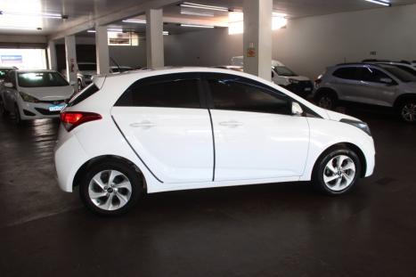 HYUNDAI HB 20 Hatch 1.6 16V 4P COMFORT STYLE FLEX, Foto 4