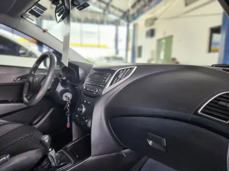 HYUNDAI HB 20 Hatch 1.0 12V 4P FLEX UNIQUE, Foto 10