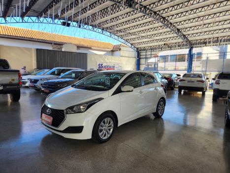 HYUNDAI HB 20 Hatch 1.6 16V 4P FLEX COMFORT PLUS AUTOM�TICO, Foto 3