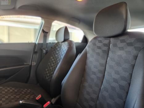 HYUNDAI HB 20 Hatch 1.6 16V 4P FLEX COMFORT PLUS AUTOM�TICO, Foto 9