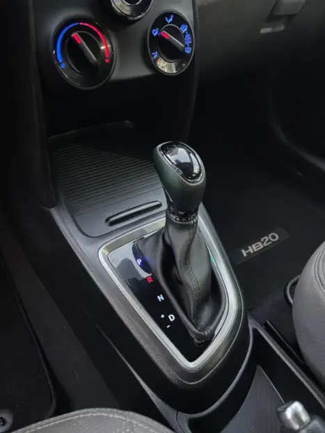 HYUNDAI HB 20 Sedan 1.6 16V 4P FLEX COMFORT PLUS AUTOM�TICO, Foto 17