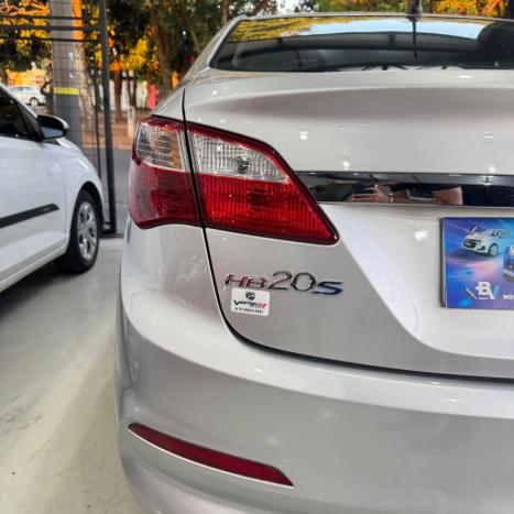HYUNDAI HB 20 Sedan 1.6 16V 4P FLEX COMFORT PLUS AUTOM�TICO, Foto 6