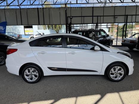 HYUNDAI HB 20 Sedan 1.6 16V 4P FLEX COMFORT PLUS AUTOM�TICO, Foto 4