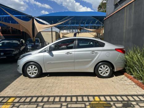 HYUNDAI HB 20 Sedan 1.6 16V 4P FLEX COMFORT PLUS, Foto 8