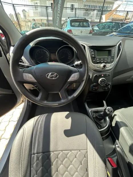 HYUNDAI HB 20 Sedan 1.6 16V 4P FLEX COMFORT PLUS, Foto 15