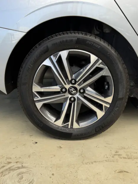 HYUNDAI HB 20 Sedan 1.0 12V 4P FLEX TGDI TURBO COMFORT AUTOM�TICO, Foto 21