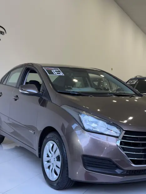 HYUNDAI HB 20 Sedan 1.6 16V 4P FLEX COMFORT PLUS, Foto 4