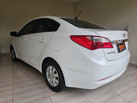 HYUNDAI HB 20 Sedan 1.6 16V 4P FLEX COMFORT PLUS AUTOM�TICO, Foto 4