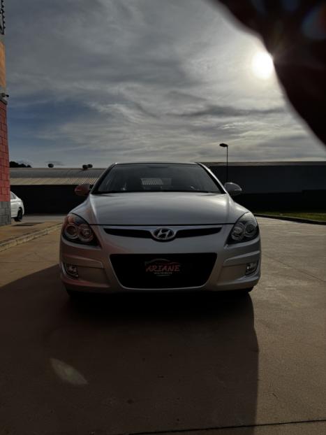 HYUNDAI I30 2.0 16V 4P, Foto 2