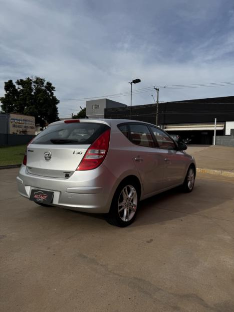 HYUNDAI I30 2.0 16V 4P, Foto 6