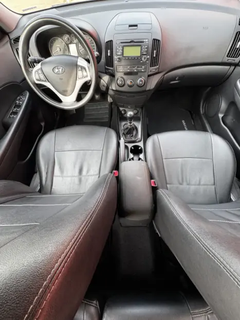 HYUNDAI I30 2.0 16V 4P, Foto 10