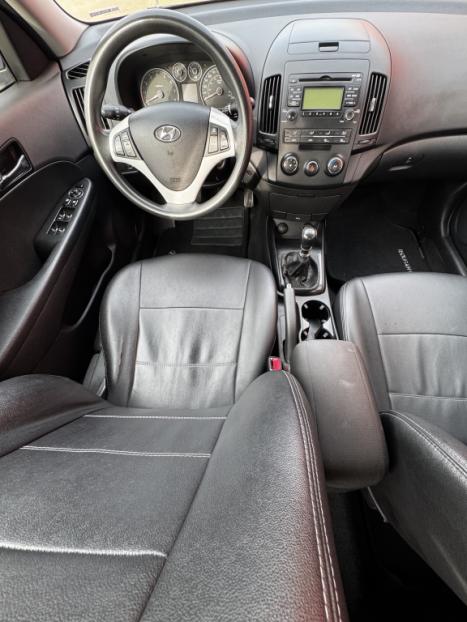HYUNDAI I30 2.0 16V 4P, Foto 12