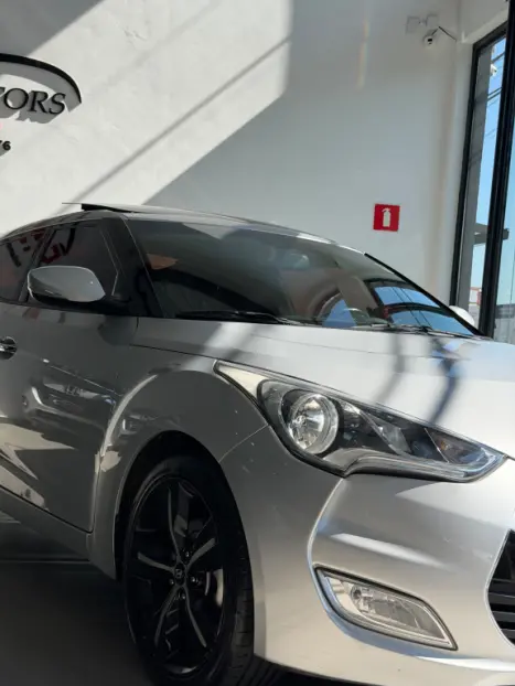 HYUNDAI Veloster 1.6 16V 3P AUTOM�TICO, Foto 2