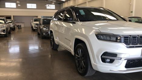 JEEP Commander 2.0 16V 4P HURRICANE 4 TURBO OVERLAND AUTOMTICO, Foto 6