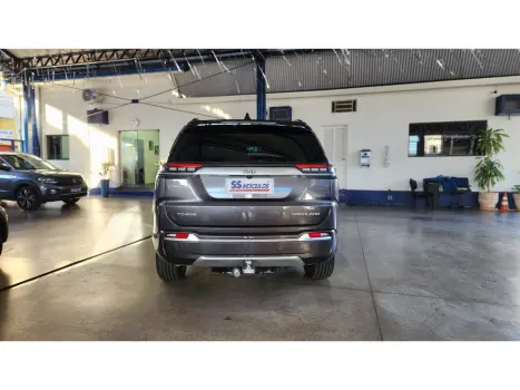 JEEP Commander 2.0 16V 4P TD380 OVERLAND 4X4 TURBO DIESEL AUTOM�TICO AT9, Foto 8