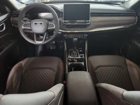 JEEP Commander 2.0 16V 4P TD380 OVERLAND 4X4 TURBO DIESEL AUTOM�TICO AT9, Foto 12