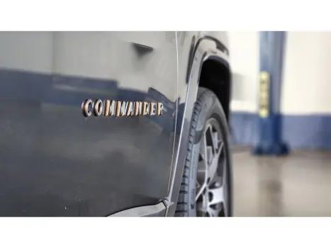 JEEP Commander 2.0 16V 4P TD380 OVERLAND 4X4 TURBO DIESEL AUTOM�TICO AT9, Foto 17