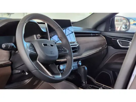 JEEP Commander 2.0 16V 4P TD380 OVERLAND 4X4 TURBO DIESEL AUTOM�TICO AT9, Foto 20