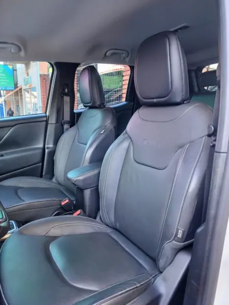 JEEP Renegade 1.3 16V 4P FLEX T270 LONGITUDE TURBO AUTOM�TICO, Foto 18