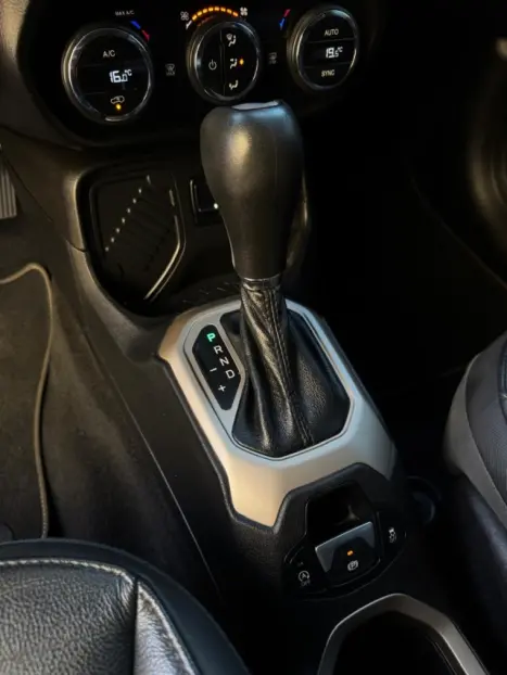 JEEP Renegade 1.8 16V 4P FLEX LONGITUDE AUTOMTICO, Foto 18
