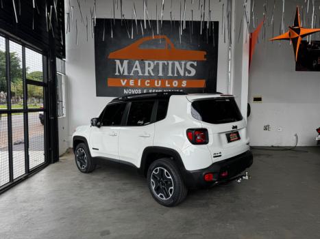 JEEP Renegade 2.0 16V 4P TURBO DIESEL TRAILHAWK 4X4 AUTOM�TICO, Foto 4