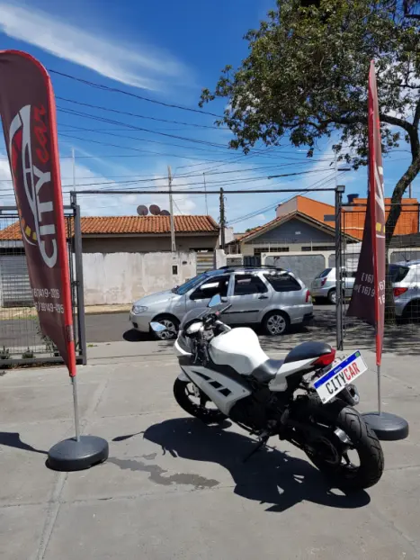 KAWASAKI Ninja 300 , Foto 6