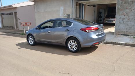 KIA Cerato Sedan 1.6 16V 4P SX3 AUTOM�TICO, Foto 2